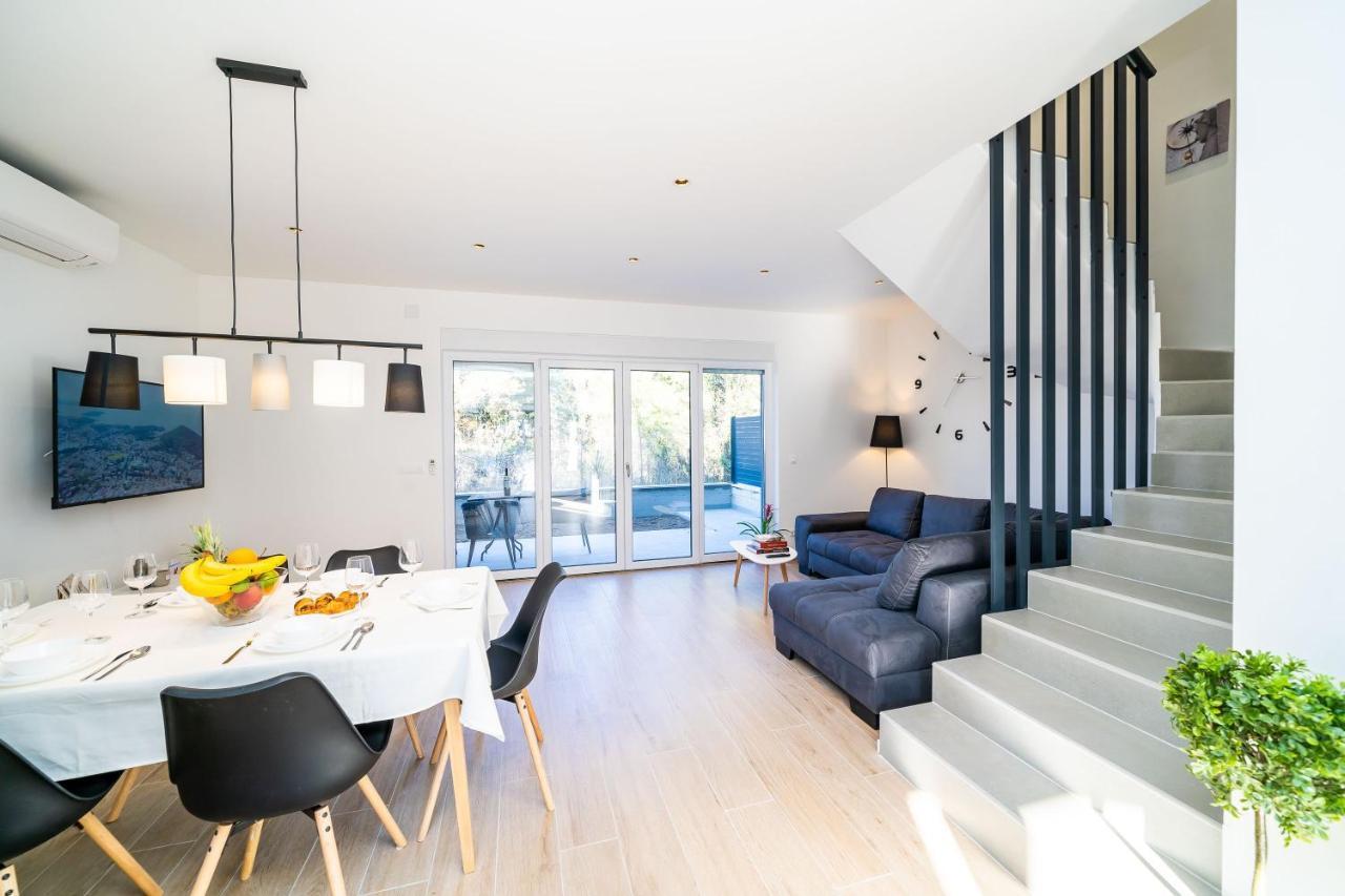 Apartment 'Holiday Above Dubrovnik' Exterior photo